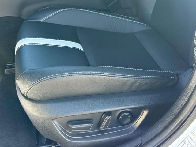 Used 2025 Toyota Camry SE image 25