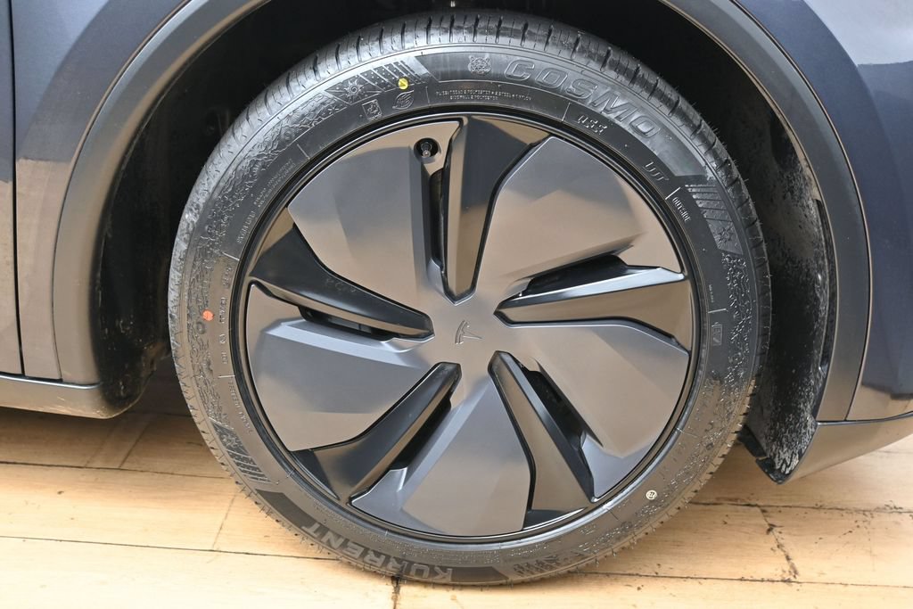 Used 2026 Tesla Model Y Long Range AWD/4WD image 14