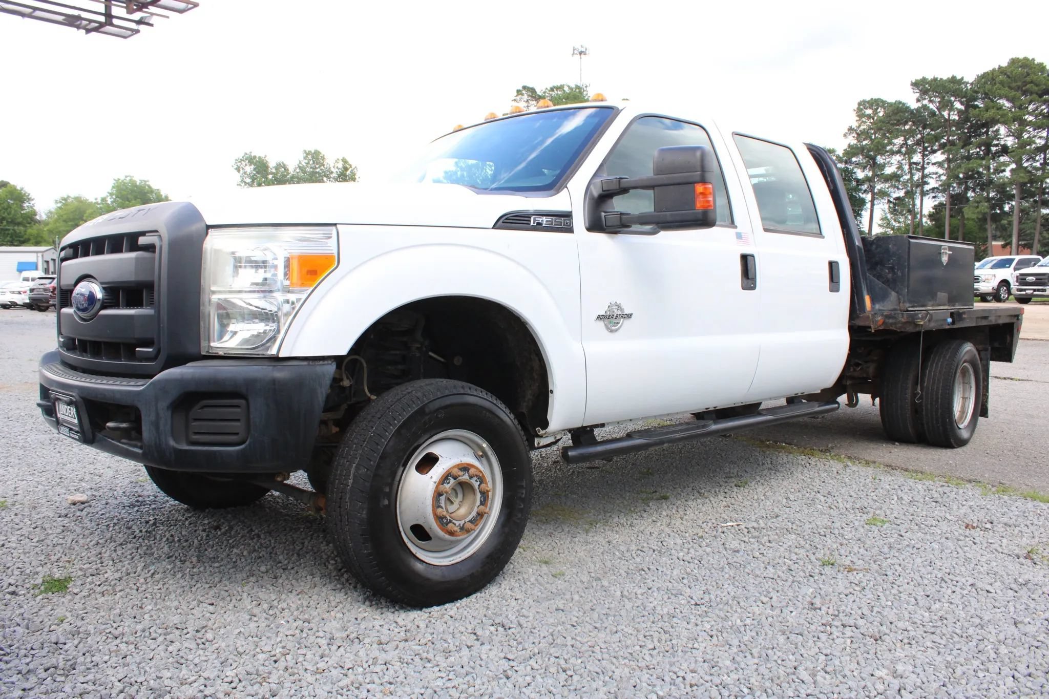 Used 2016 Ford F350 XL w/ Power Equipment Group AWD/4WD image 3