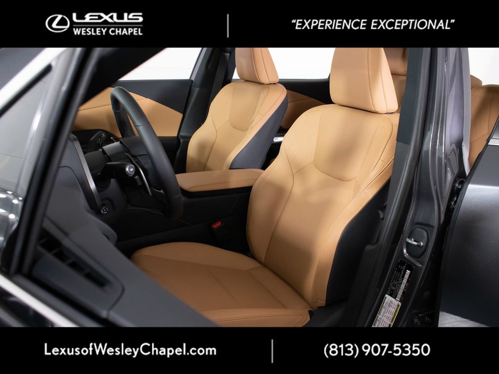 Used 2025 Lexus RX 350h w/ Accessory Package AWD/4WD image 13