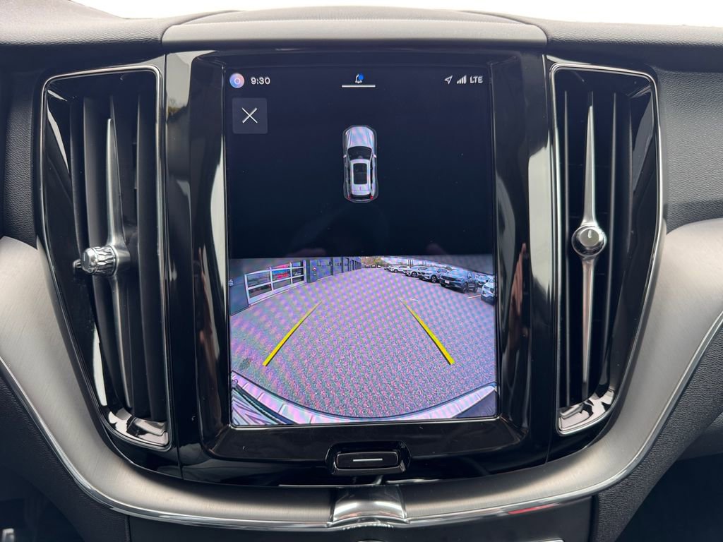 Certified 2023 Volvo XC60 B5 Core w/ Climate Package AWD/4WD image 18