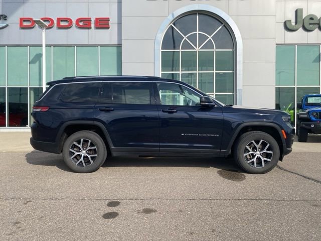 Certified 2023 Jeep Grand Cherokee L Limited image 4