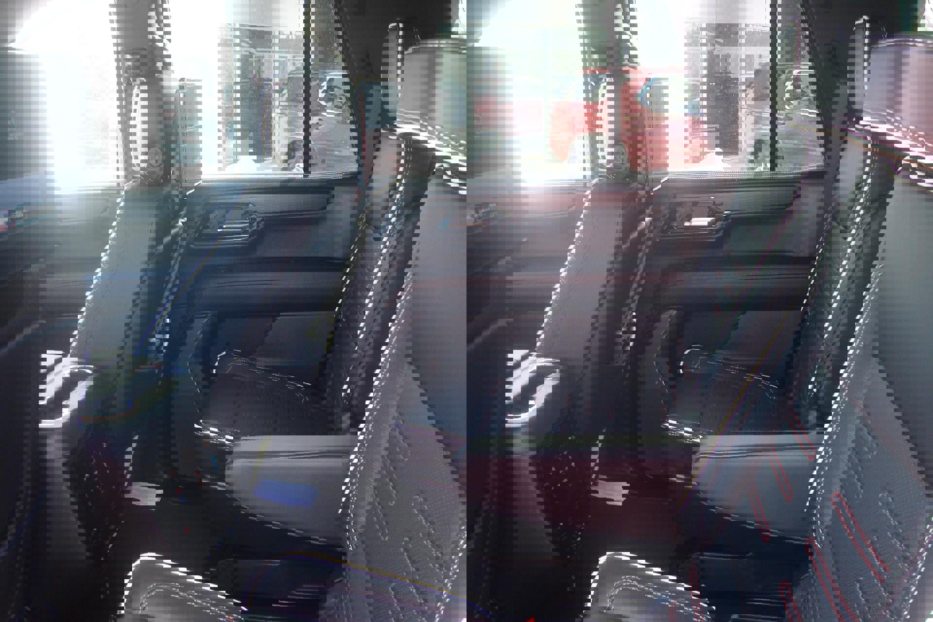 Used 2025 GMC Yukon AT4 Ultimate image 20