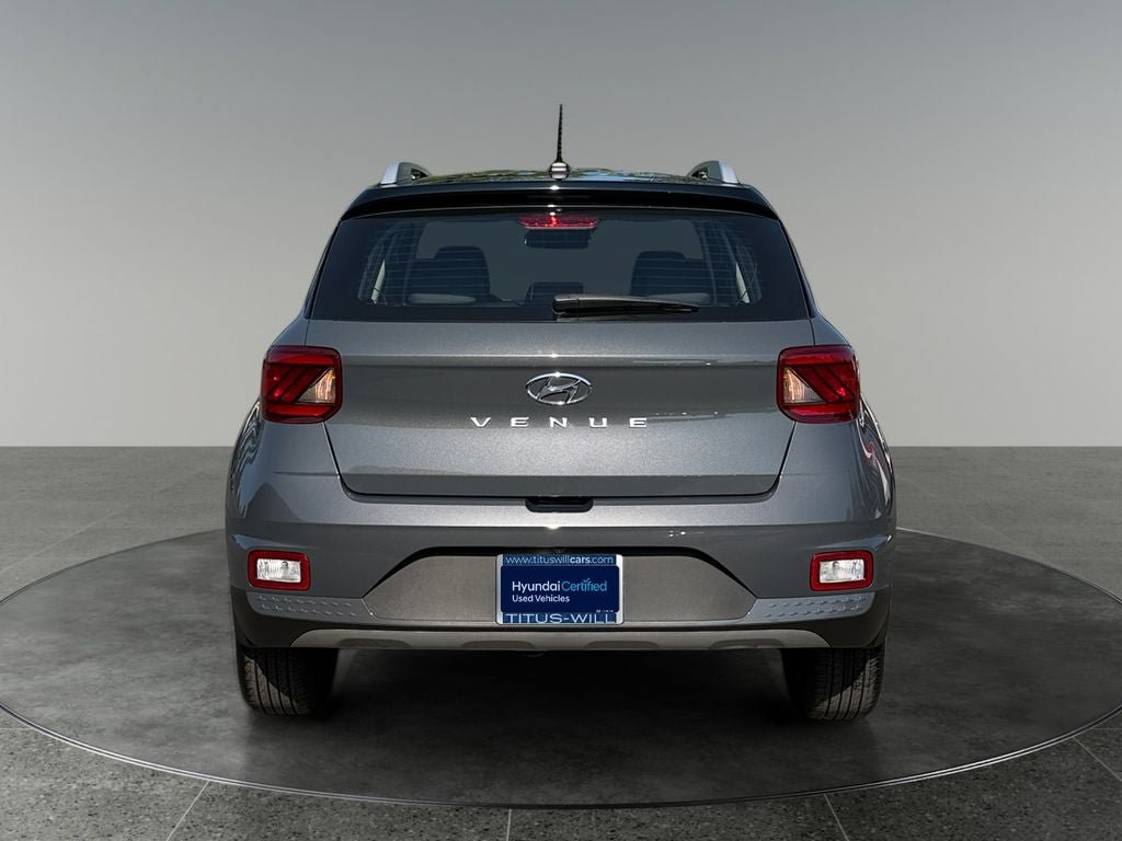 Certified 2025 Hyundai Venue Limited FWD image 8