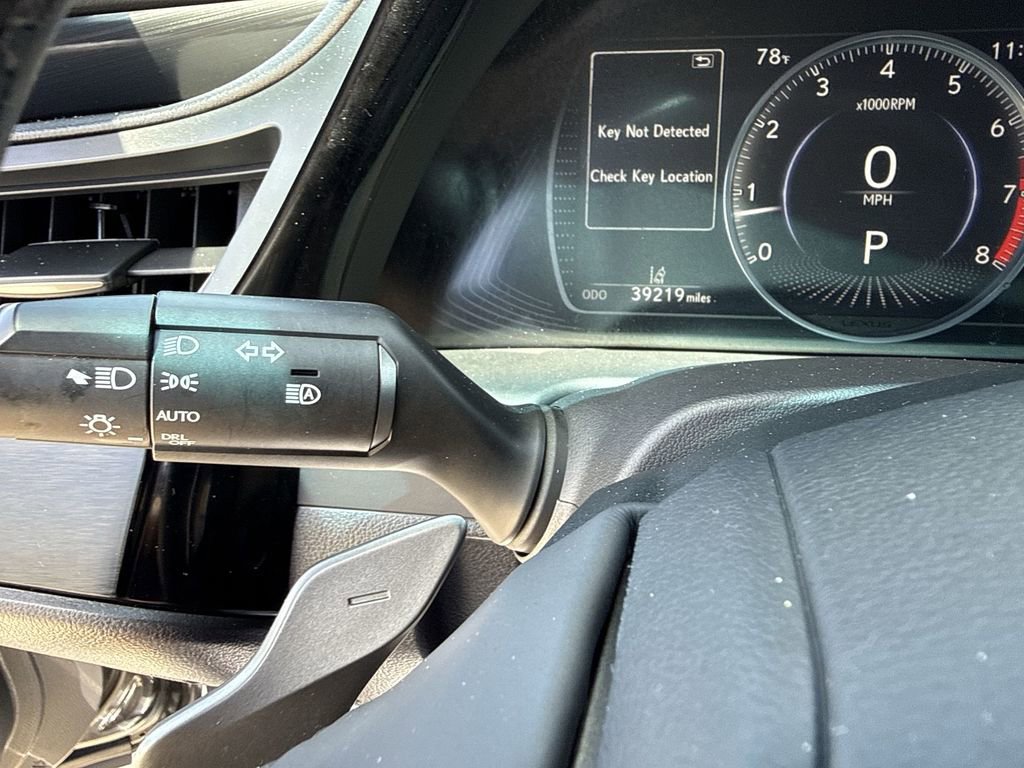 Used 2023 Lexus ES 350 w/ Accessory Package (Z2) FWD image 28