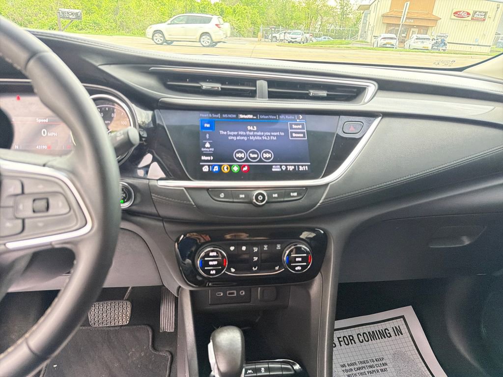 Used 2021 Buick Encore GX Select image 18