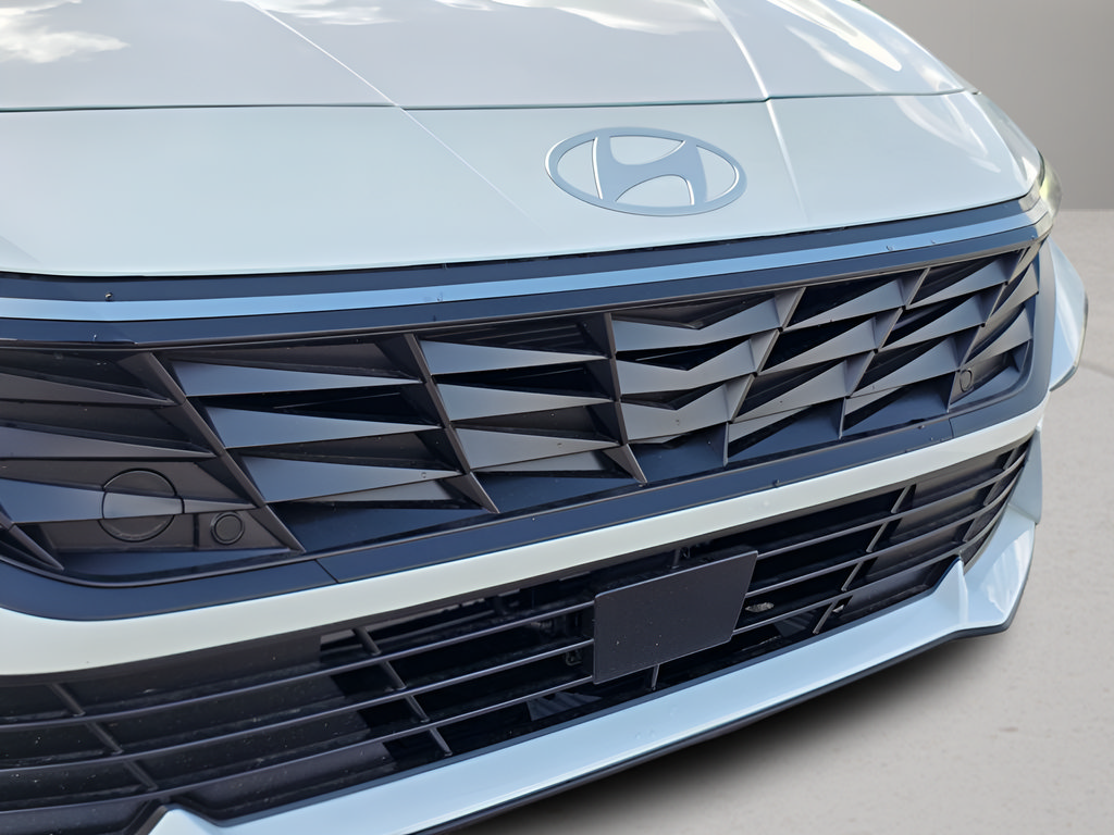 New 2026 Hyundai Elantra SEL Sport Premium FWD image 9
