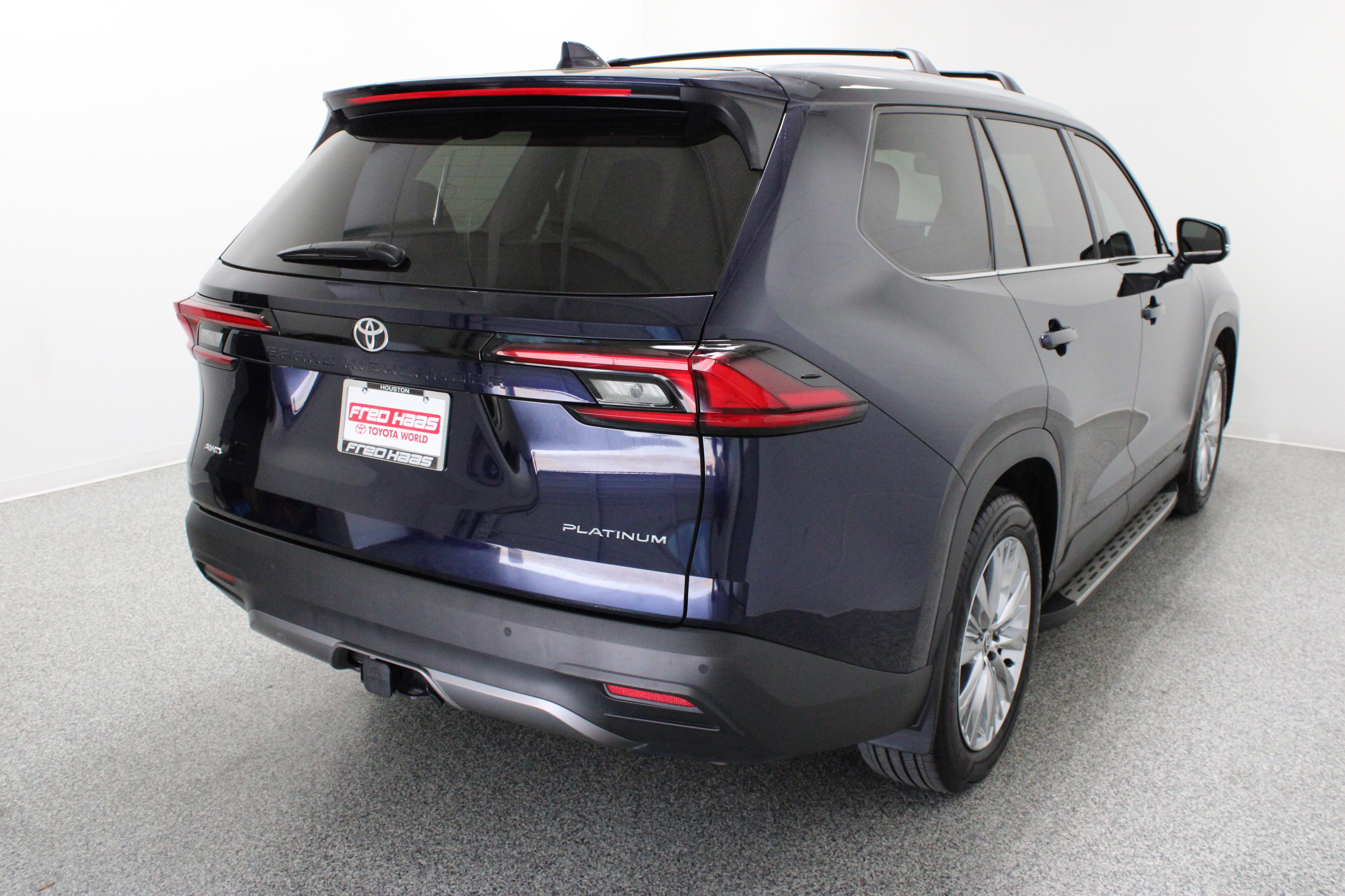 Used 2026 Toyota Grand Highlander AWD image 7