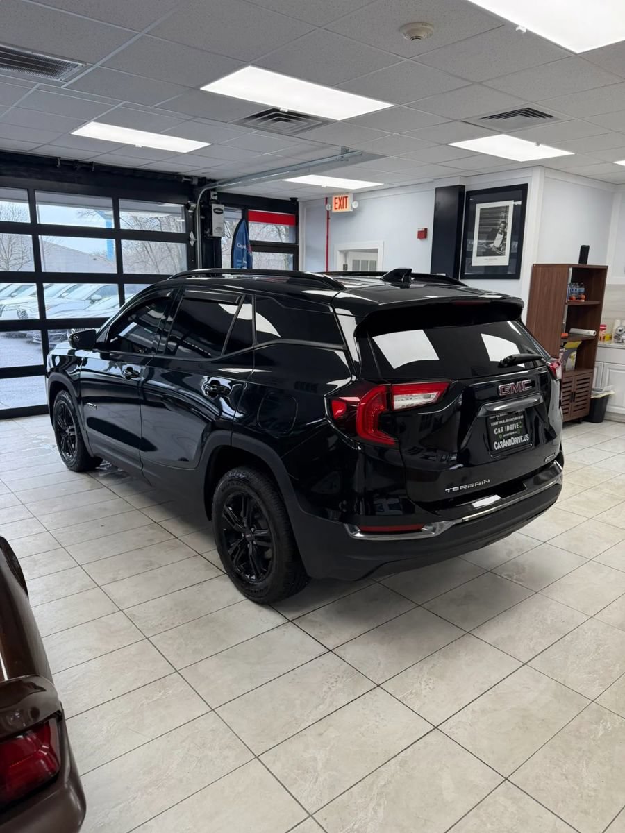 Used 2022 GMC Terrain AT4 AWD/4WD image 6