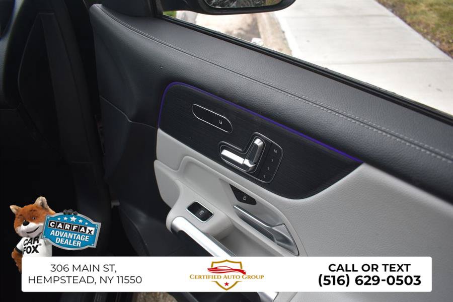 Used 2022 Mercedes-Benz GLB 35 AMG 4MATIC image 21