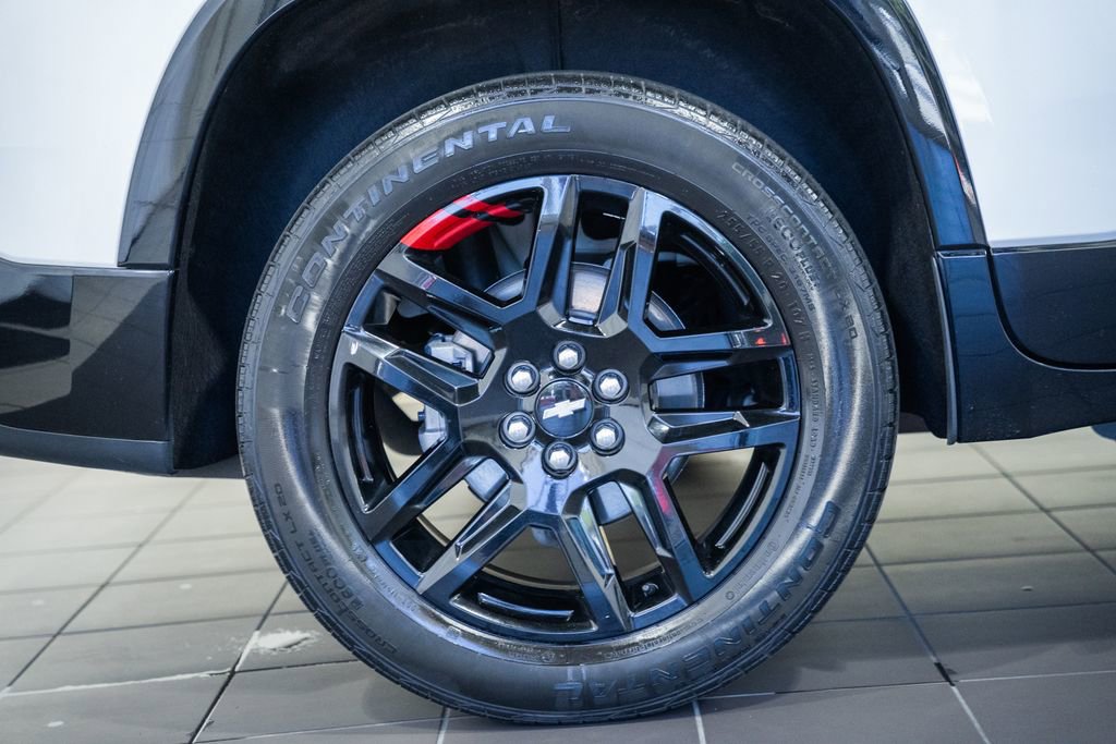 Used 2021 Chevrolet Traverse Premier w/ Redline Edition AWD/4WD image 18