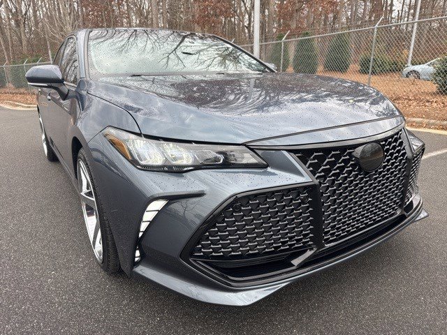 Used 2019 Toyota Avalon XSE image 10
