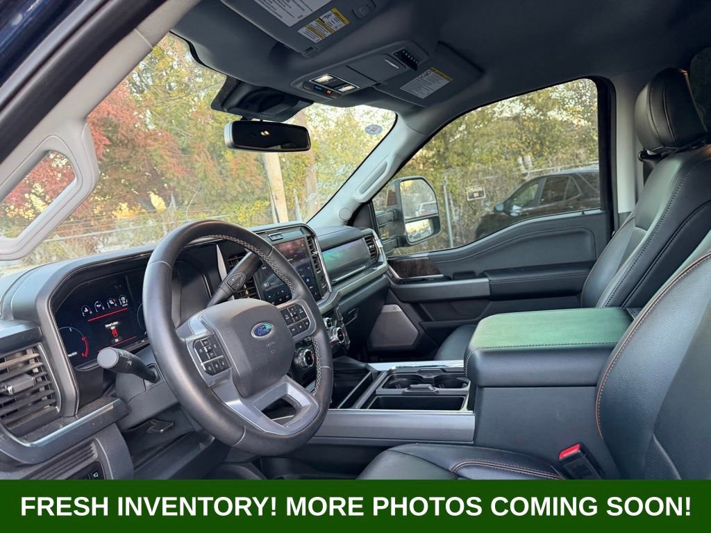Used 2025 Ford F250 Lariat w/ FX4 Off-Road Package image 8