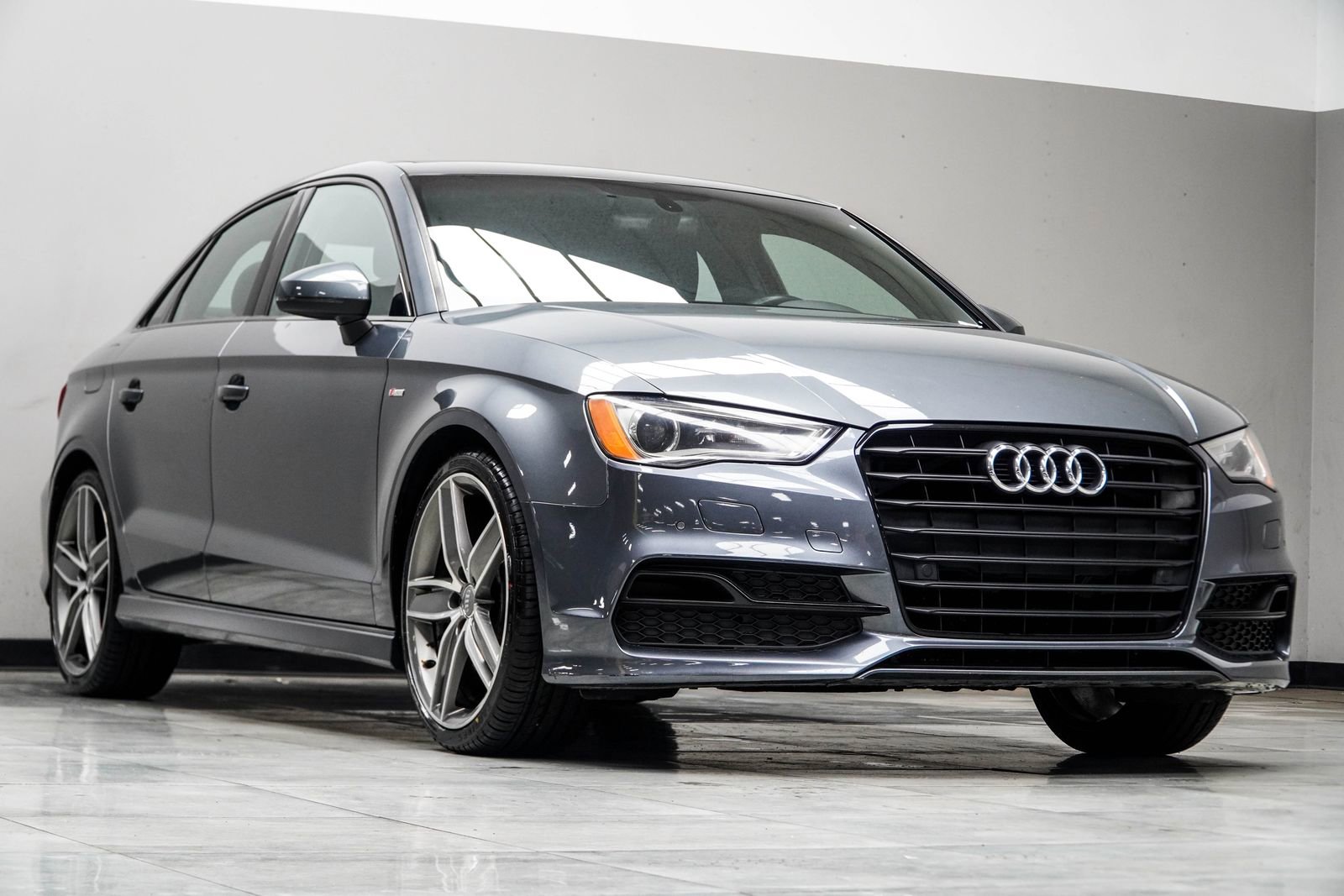Used 2016 Audi A3 1.8T Premium FWD image 4