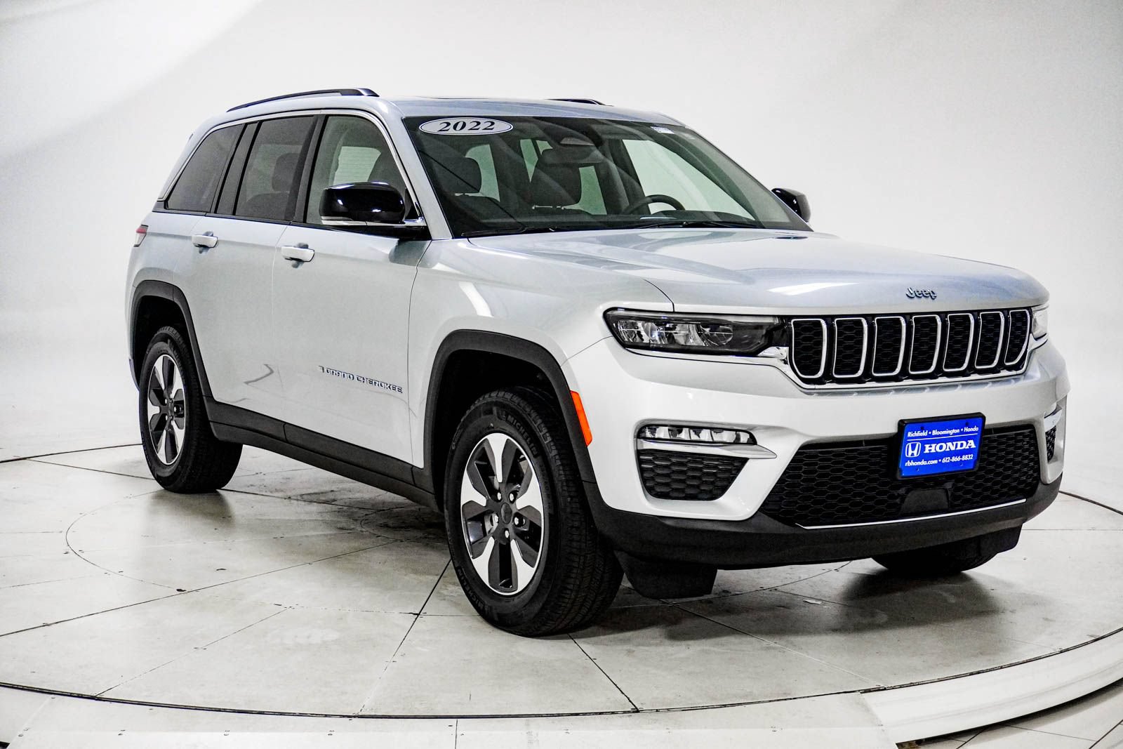 Used 2022 Jeep Grand Cherokee Limited 4xe AWD/4WD image 13