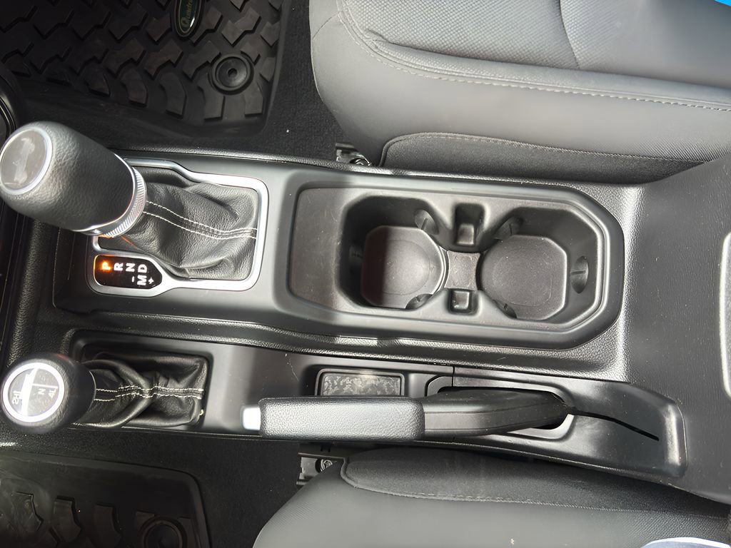 Used 2021 Jeep Wrangler Unlimited Sahara image 13