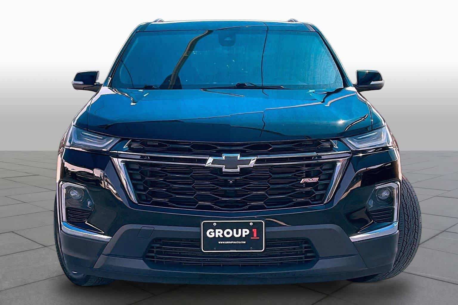 Used 2023 Chevrolet Traverse RS w/ LPO, Floor Liner Package FWD image 4