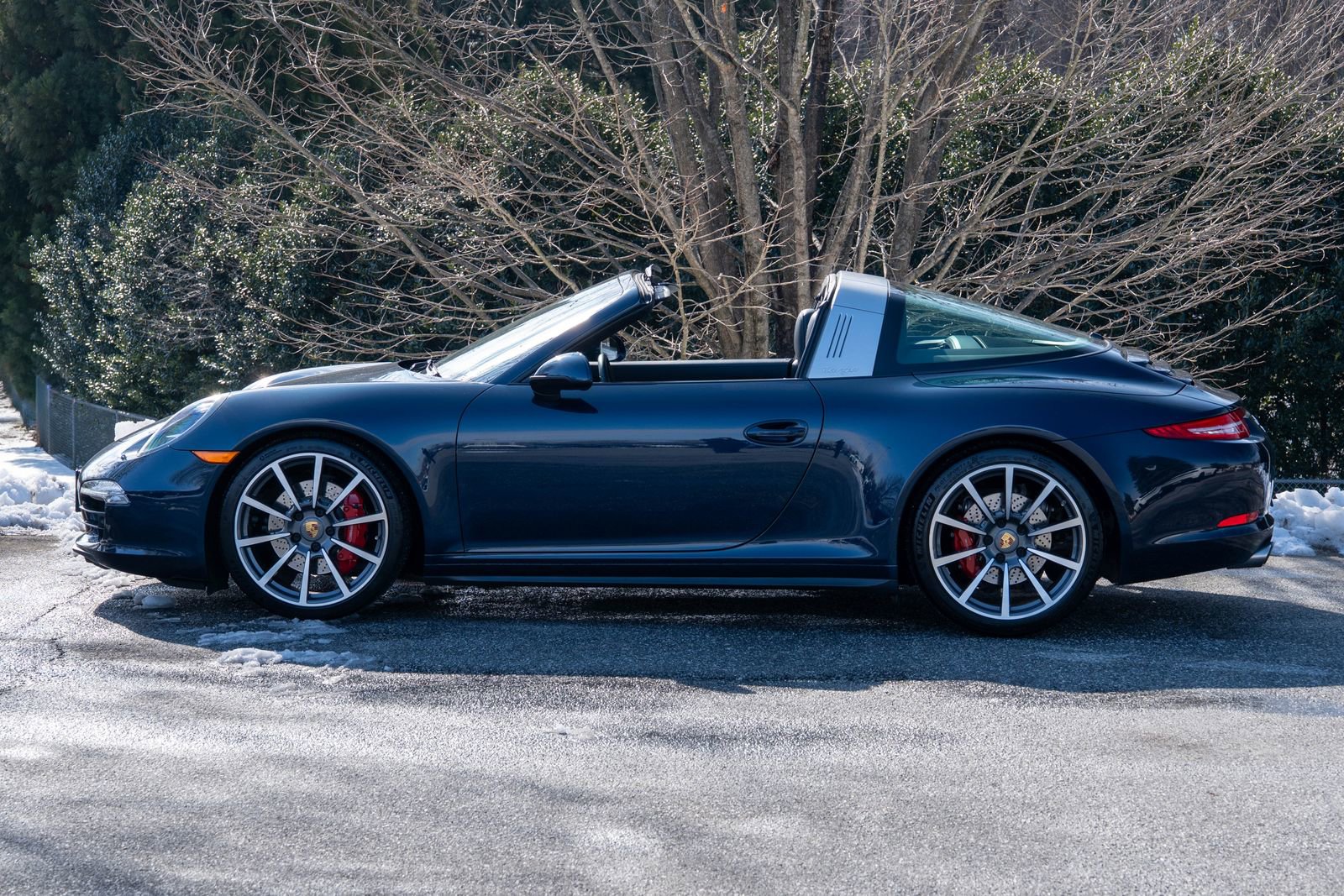 Certified 2015 Porsche 911 Targa 4S image 2