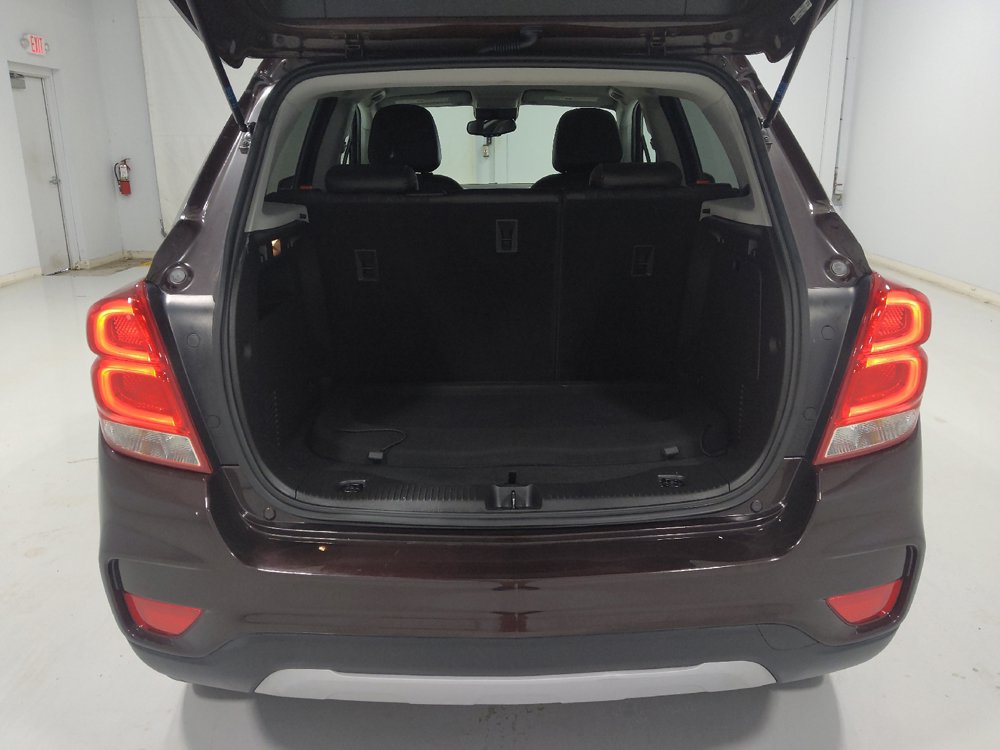 Used 2021 Chevrolet Trax LT w/ LT Convenience Package AWD/4WD image 29