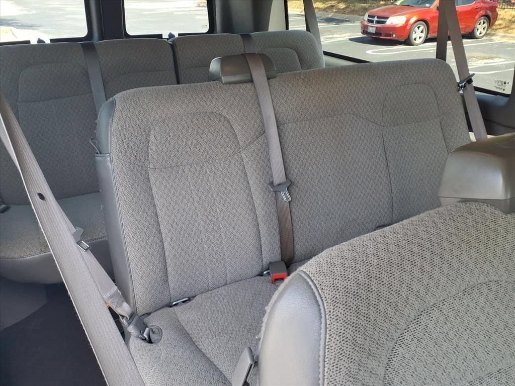 Used 2025 Chevrolet Express 3500 LT w/ LT Preferred Equipment Group RWD image 26