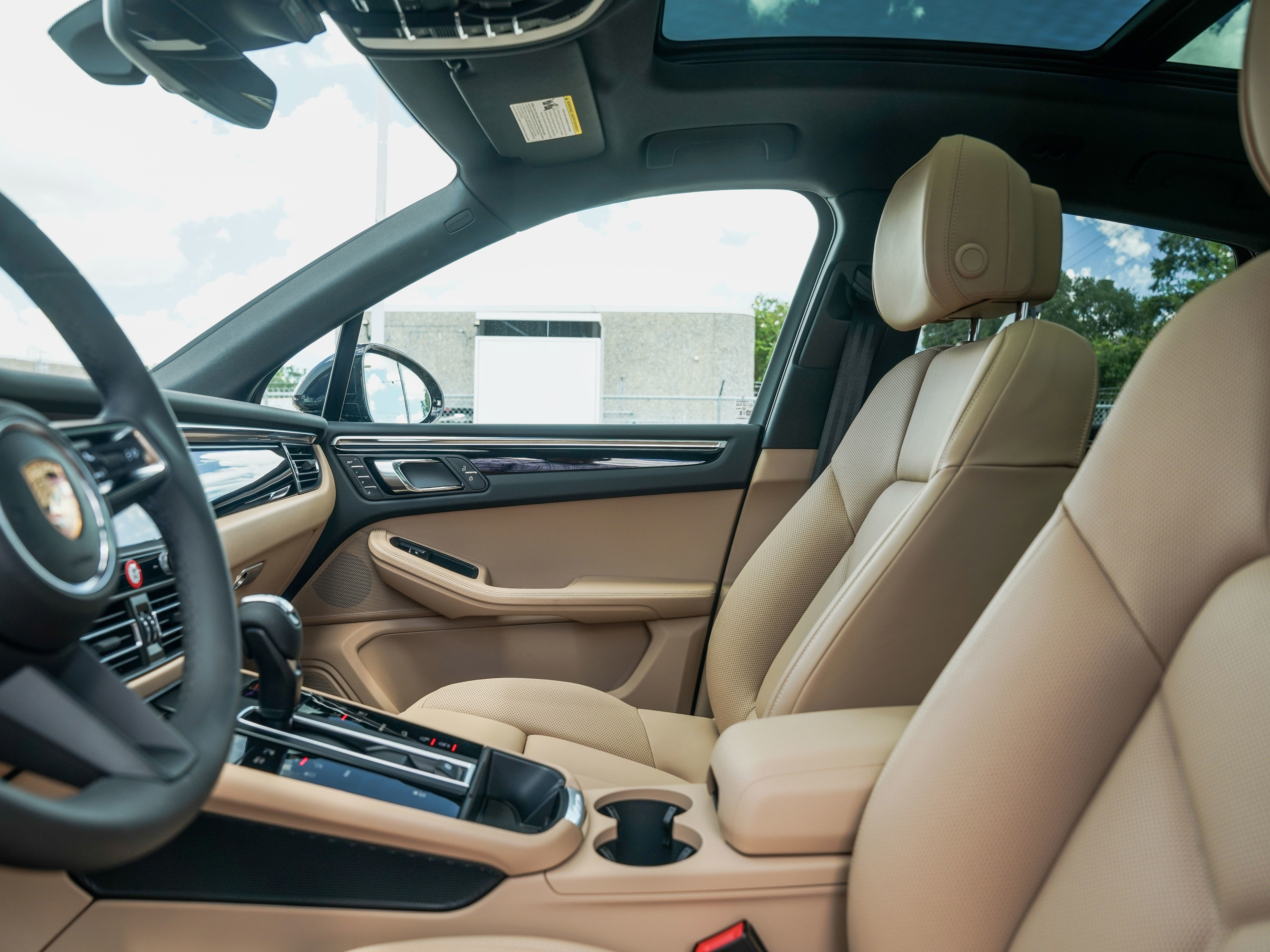 New 2025 Porsche Macan image 22