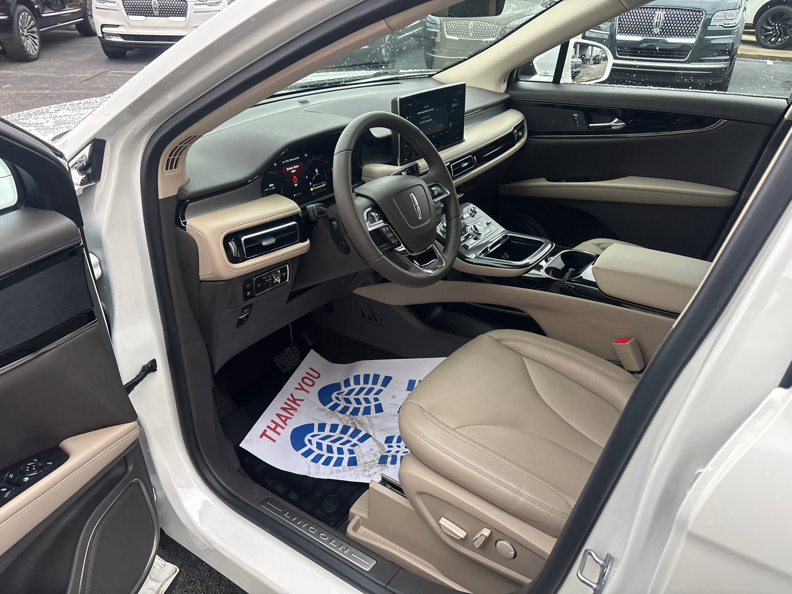 Certified 2023 Lincoln Nautilus FWD w/ Premium Package image 24