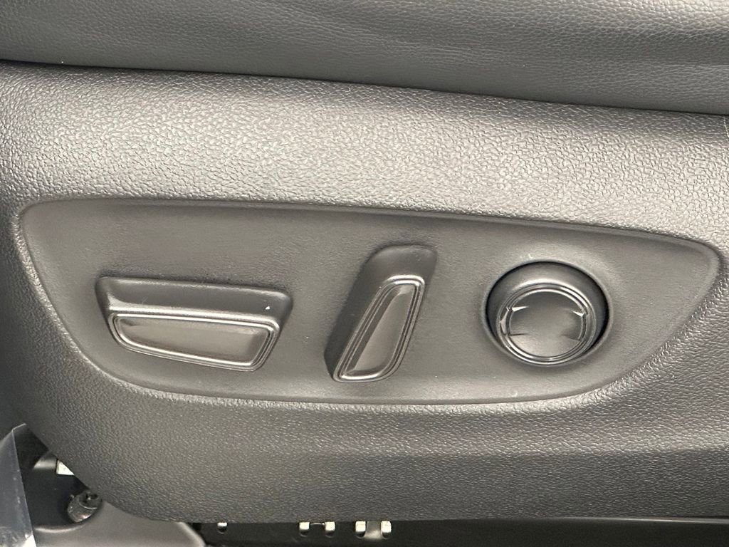 Used 2020 Toyota Highlander Limited AWD/4WD image 45