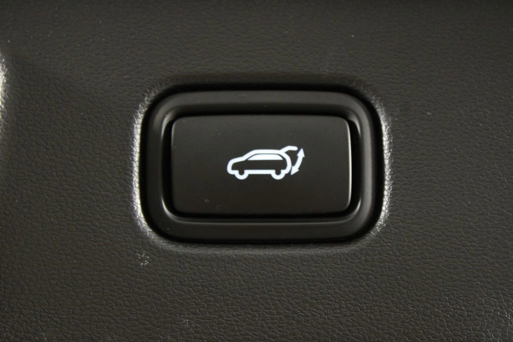 Certified 2022 Hyundai Tucson Limited w/ Cargo Package image 18