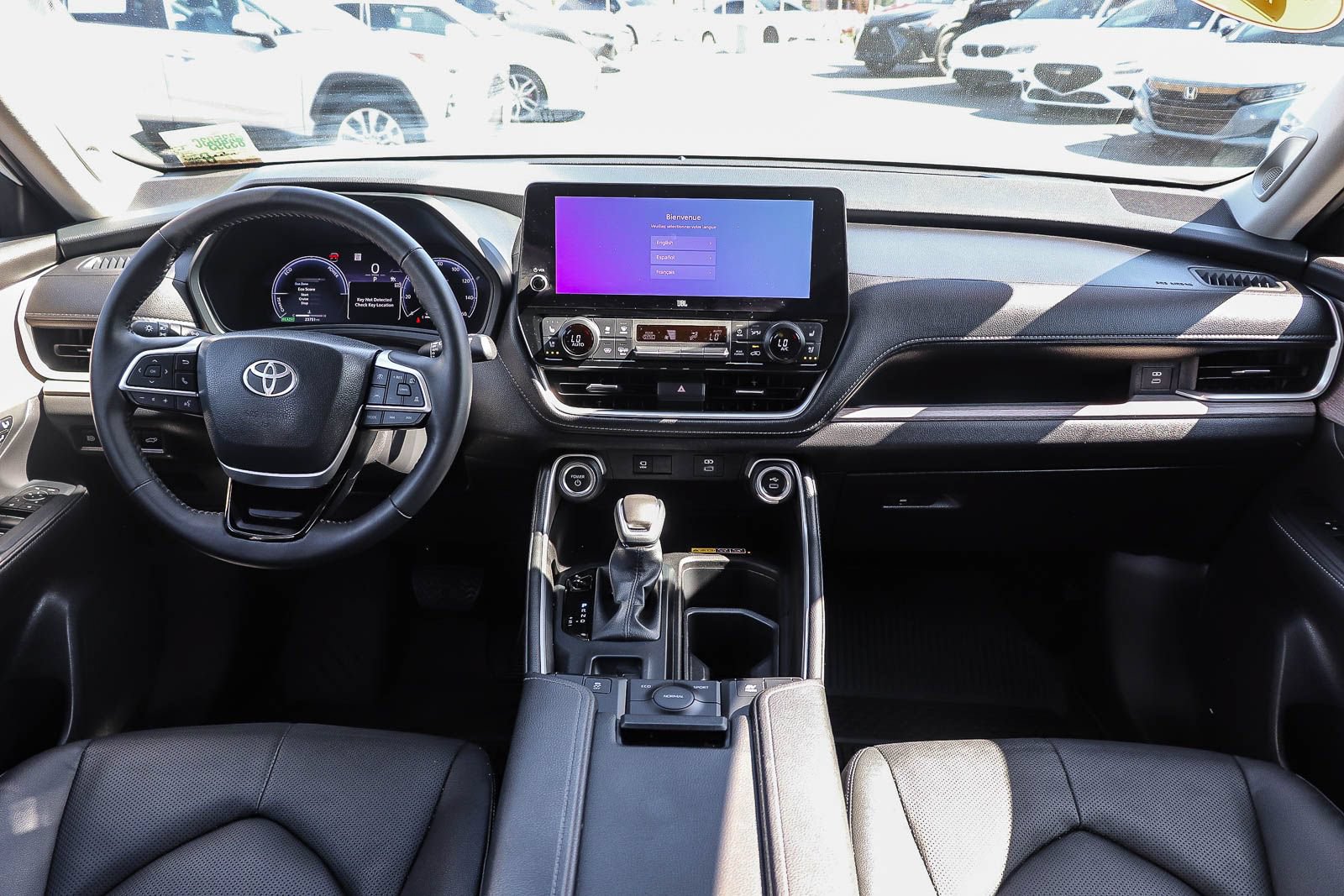 Certified 2025 Toyota Grand Highlander AWD Hybrid image 15