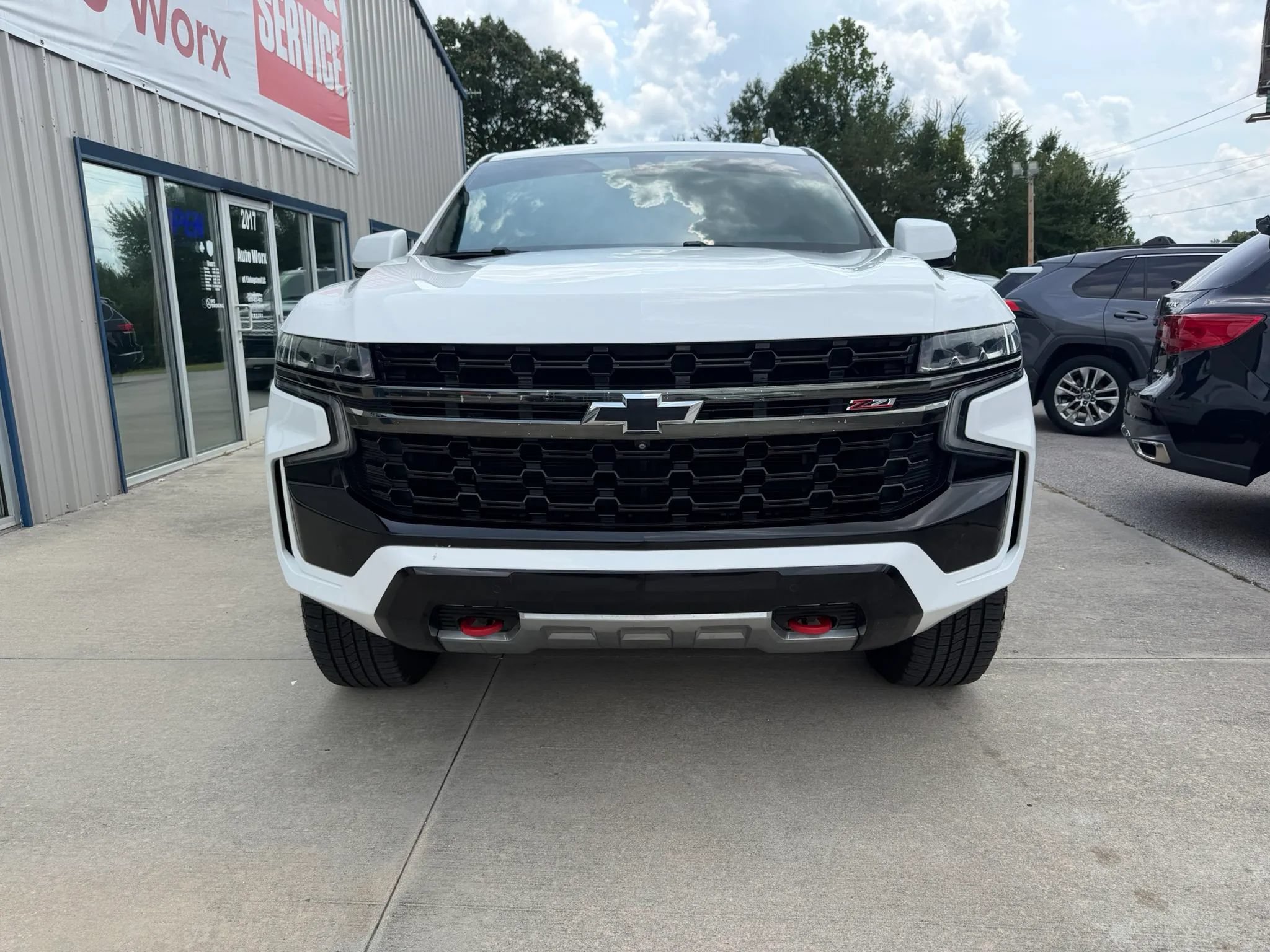Used 2021 Chevrolet Suburban Z71 w/ Luxury Package AWD/4WD image 34