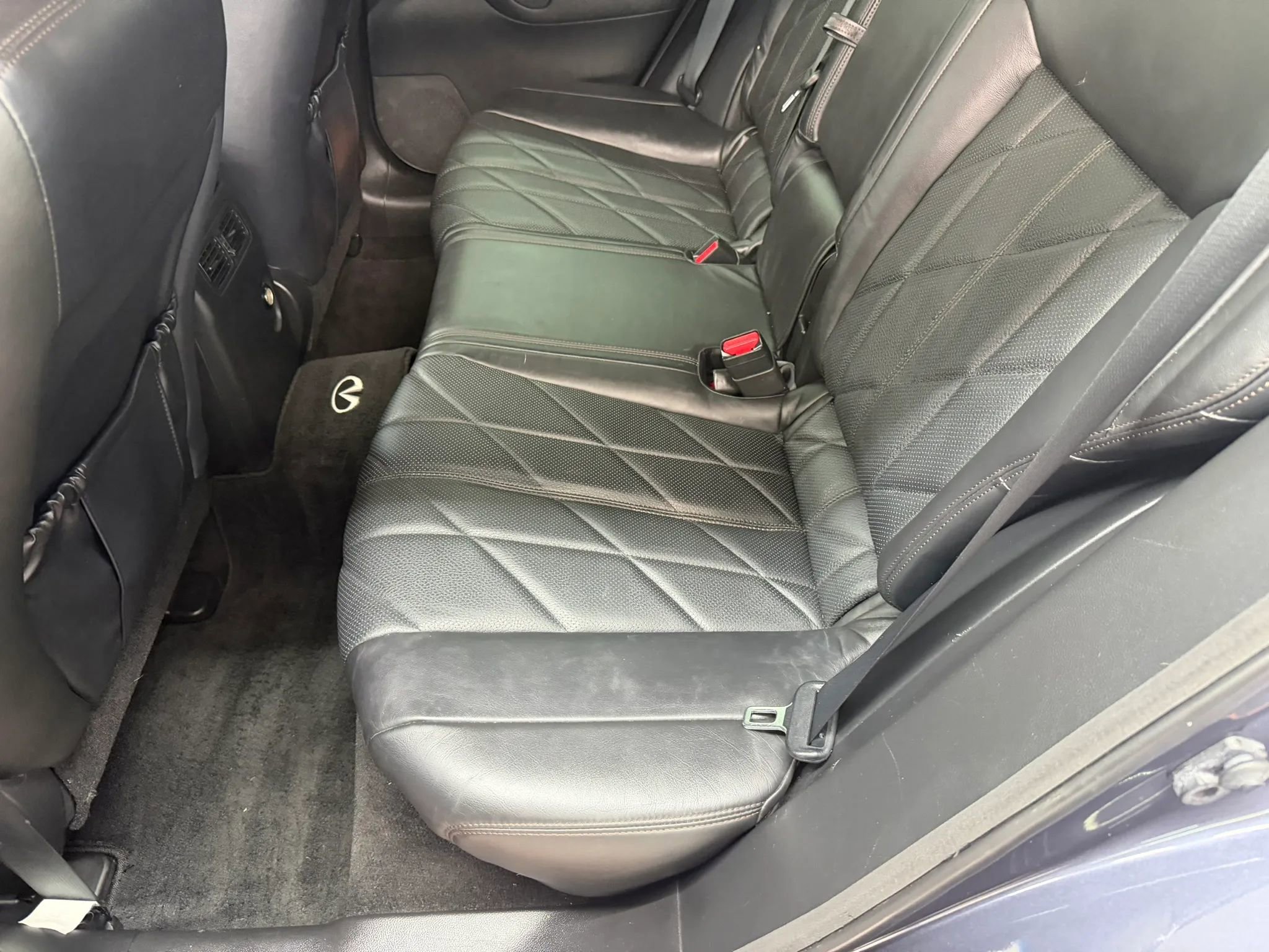 Used 2009 INFINITI FX35 AWD w/ Technology Pkg image 12