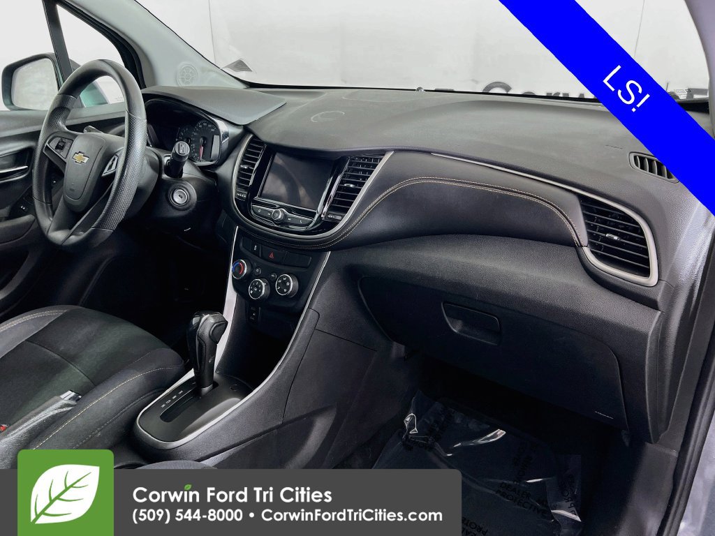 Used 2020 Chevrolet Trax LS w/ Tint and Cruise Package AWD/4WD image 26