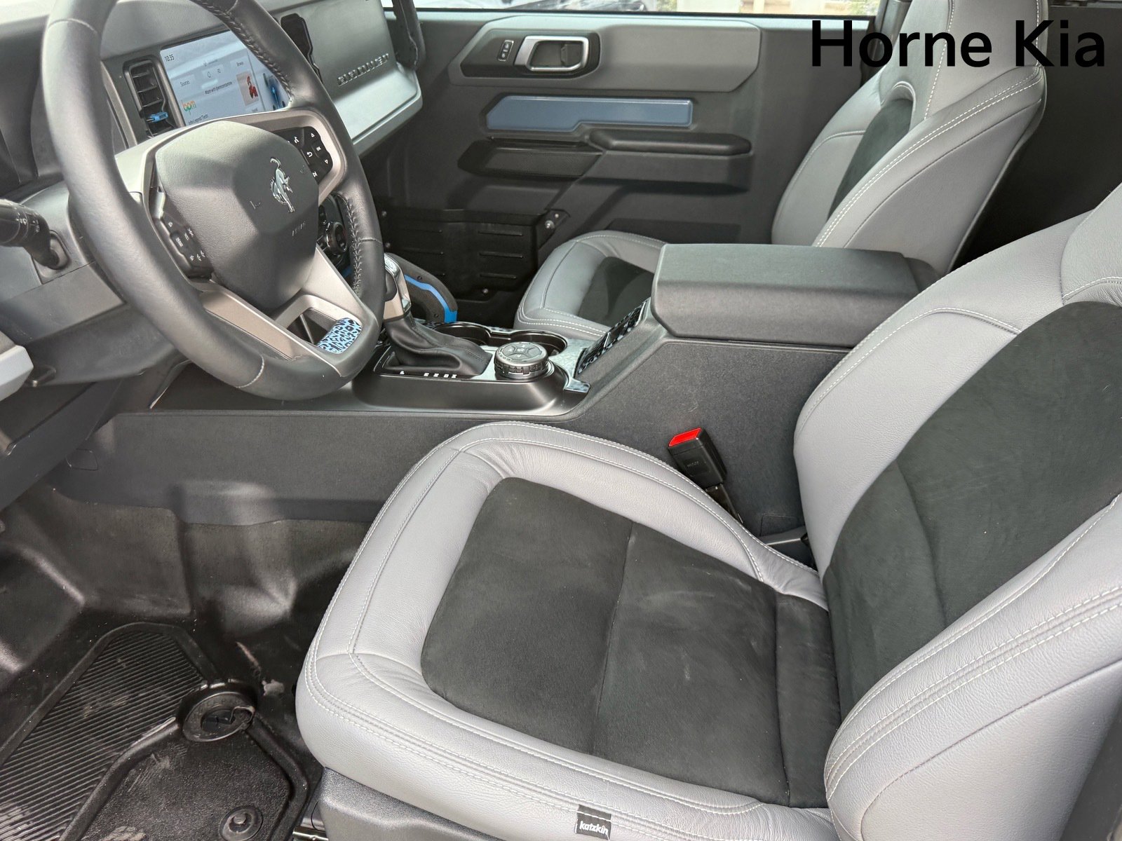 Used 2024 Ford Bronco Black Diamond image 11