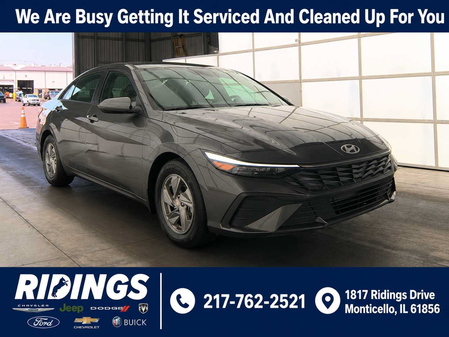 Used 2026 Hyundai Elantra SE FWD image 1