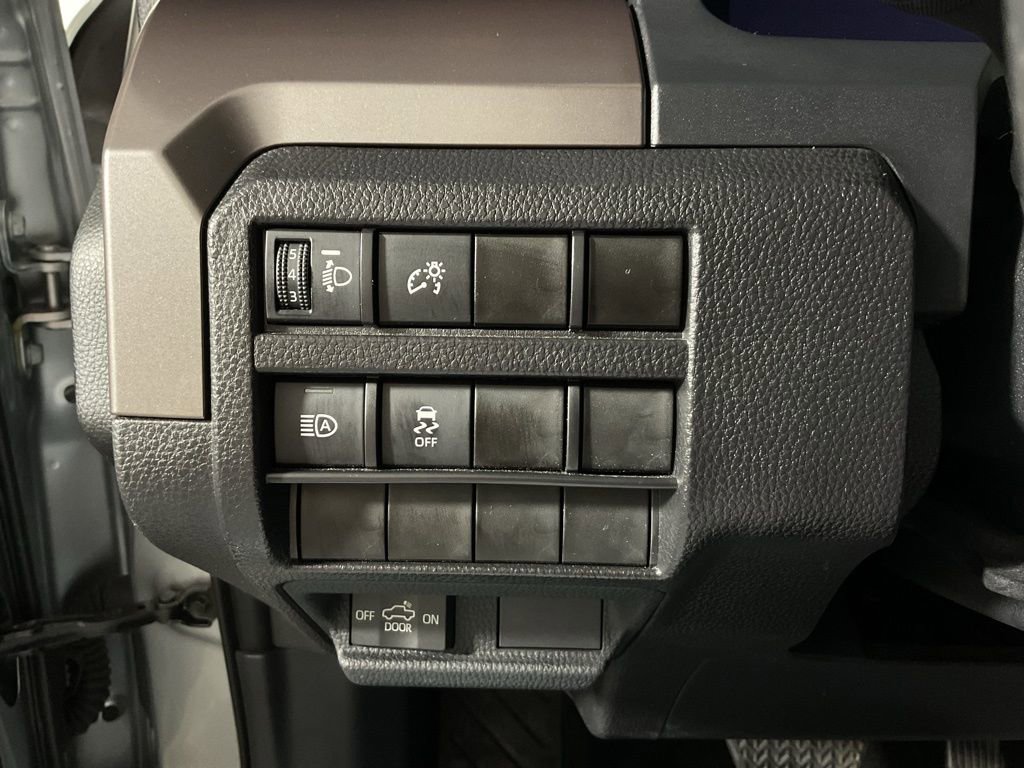 Used 2024 Toyota Tacoma TRD Off-Road image 27