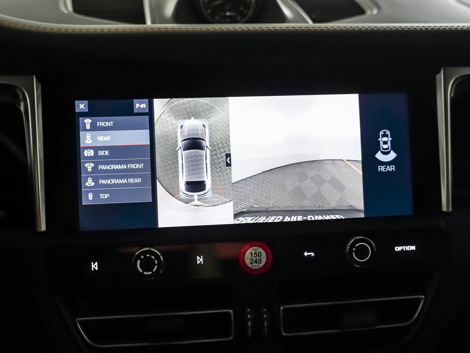 Certified 2022 Porsche Macan S w/ Premium Package Plus image 24