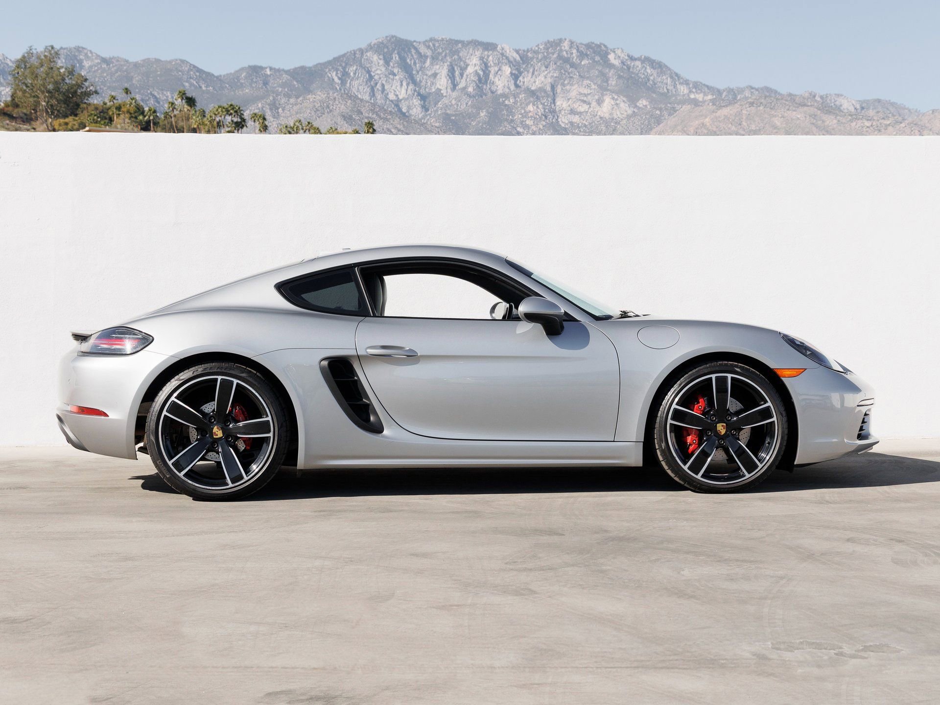 Certified 2018 Porsche 718 Cayman S image 8