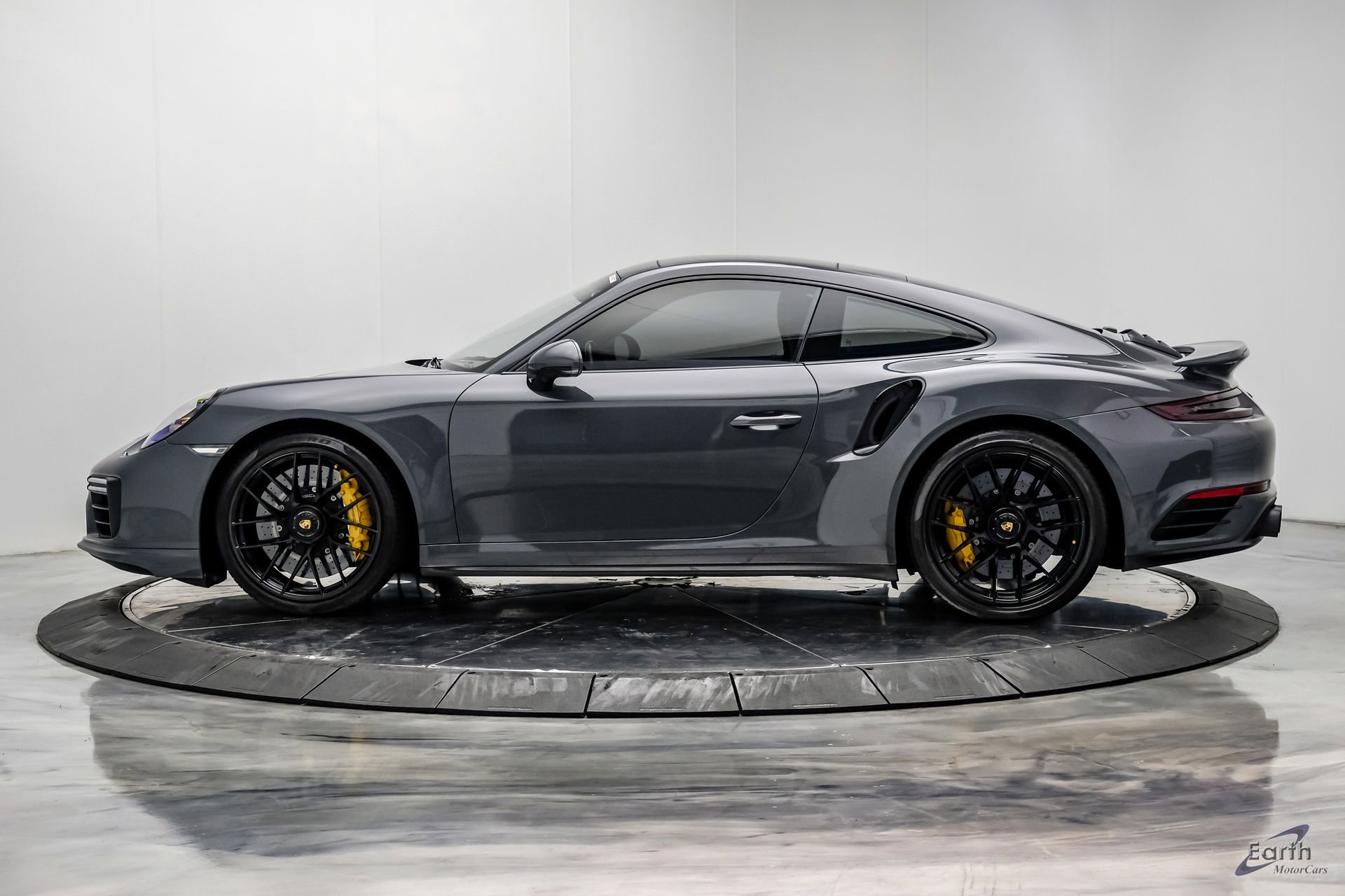 Used 2017 Porsche 911 Turbo S AWD/4WD image 8