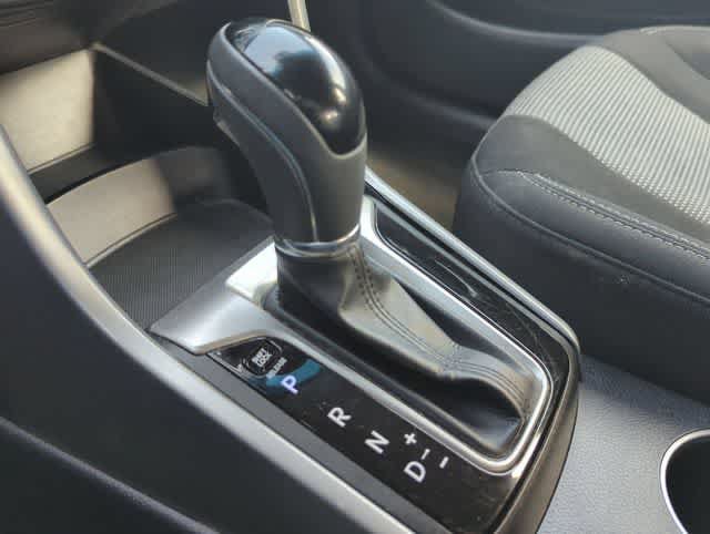 Used 2015 Hyundai Elantra GT FWD image 30