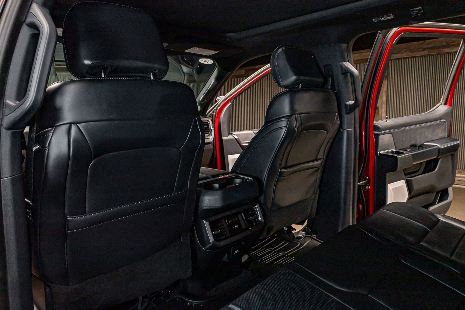 Used 2025 Ford F250 Platinum image 25