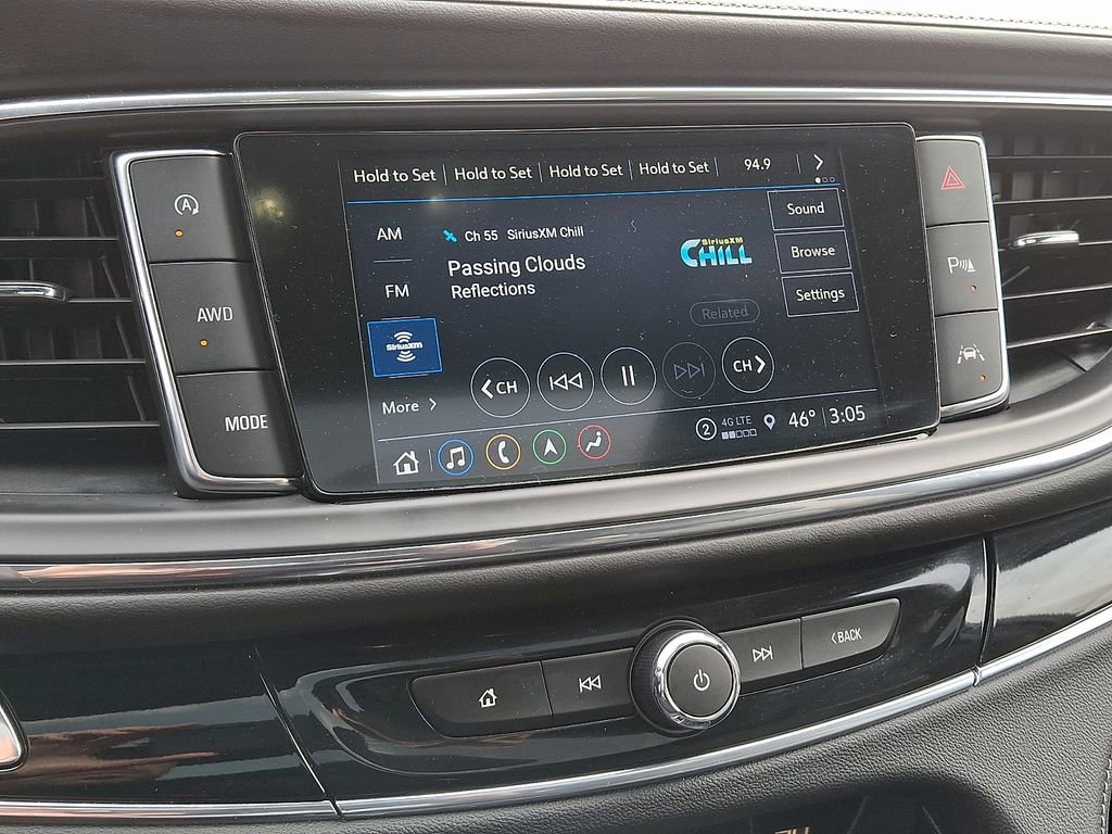 Used 2024 Buick Enclave Avenir w/ Avenir Technology Package image 19