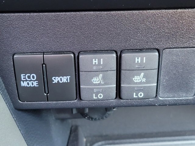 Used 2015 Toyota RAV4 Limited AWD/4WD image 15