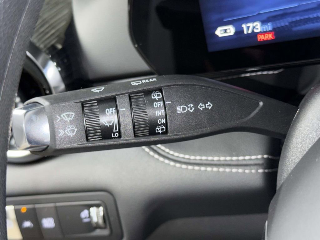 Used 2025 Chevrolet Blazer EV LT FWD image 26