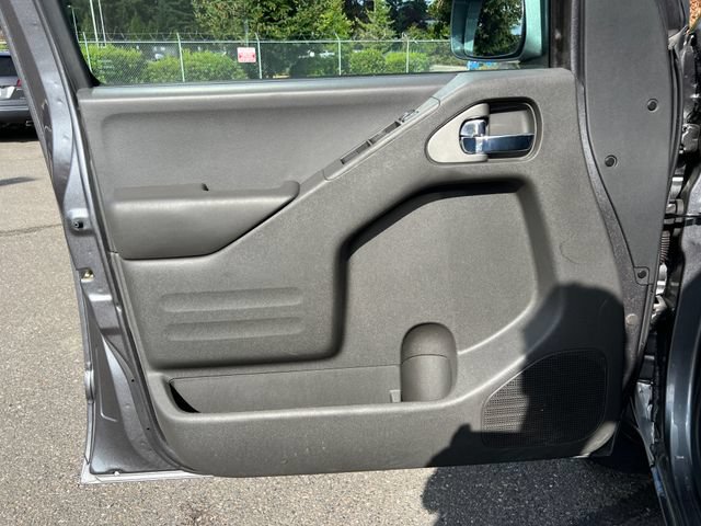 Used 2016 Nissan Frontier PRO-4X AWD/4WD image 16