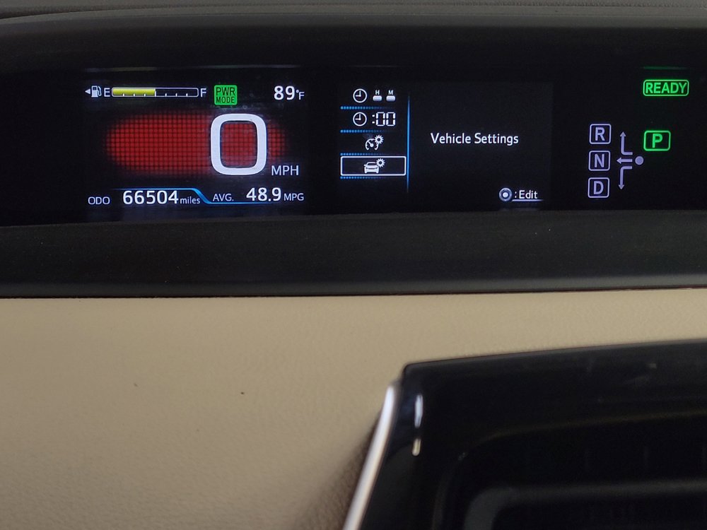 Used 2017 Toyota Prius Two w/ Prius Two Safety Plus Package FWD image 23