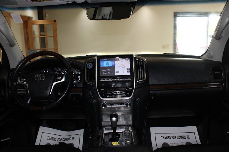 Used 2016 Toyota Land Cruiser AWD/4WD image 16