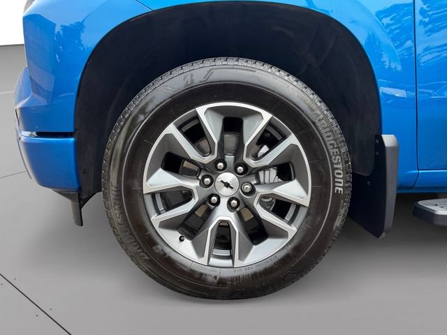 Used 2024 Chevrolet Silverado 1500 RST AWD/4WD image 9
