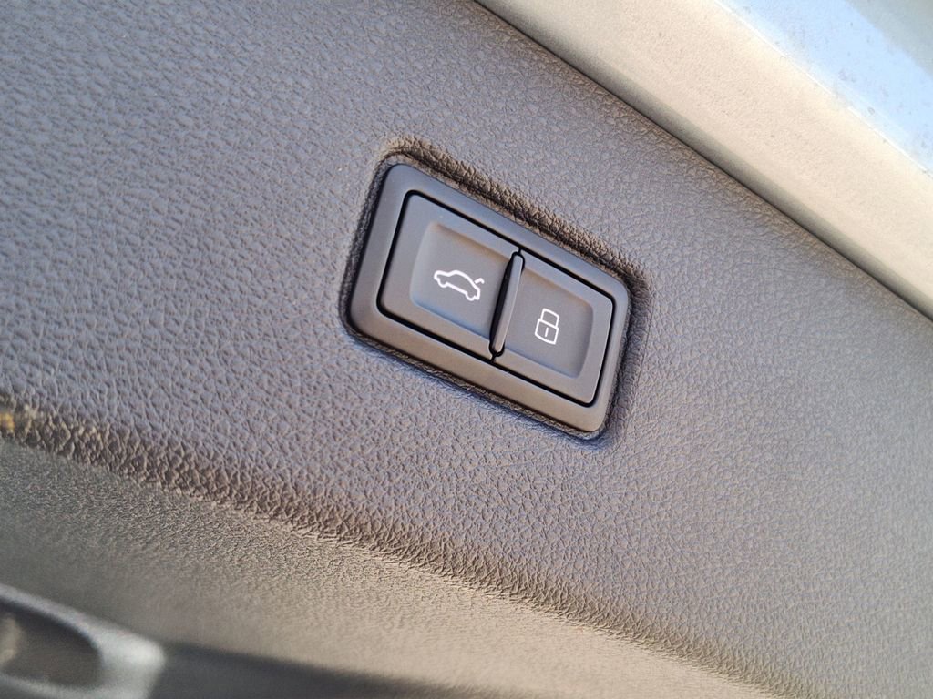 Certified 2025 Audi Q7 3.0T Premium Plus w/ Premium Plus Package image 11