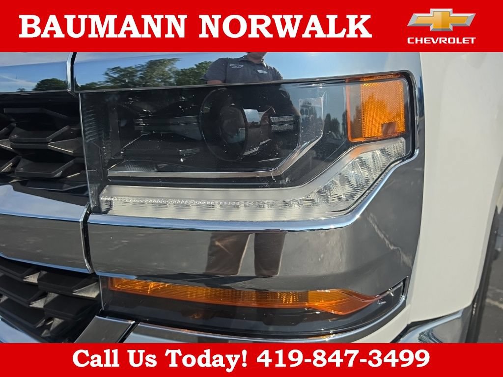 Used 2018 Chevrolet Silverado 1500 LT w/ All Star Edition AWD/4WD image 12