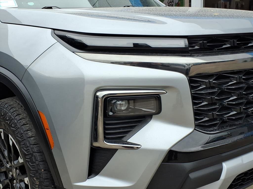 Used 2024 Chevrolet Traverse Z71 image 6